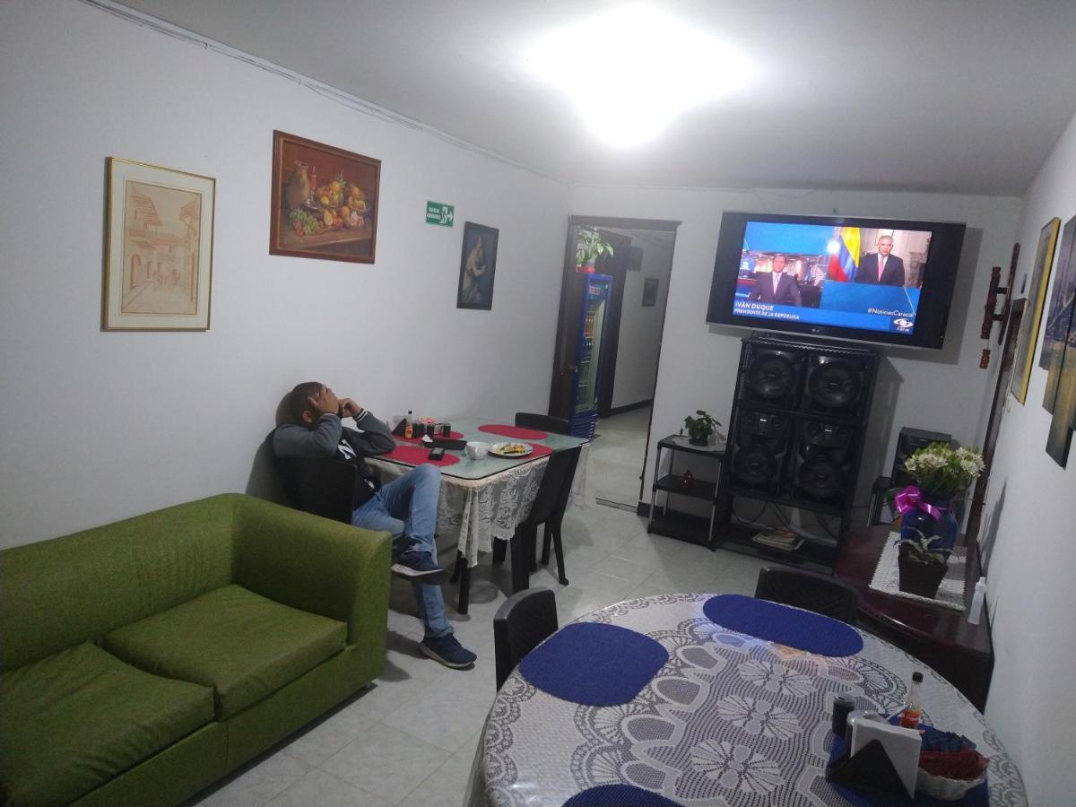 Hospedaje Solianka Bogotá Dış mekan fotoğraf